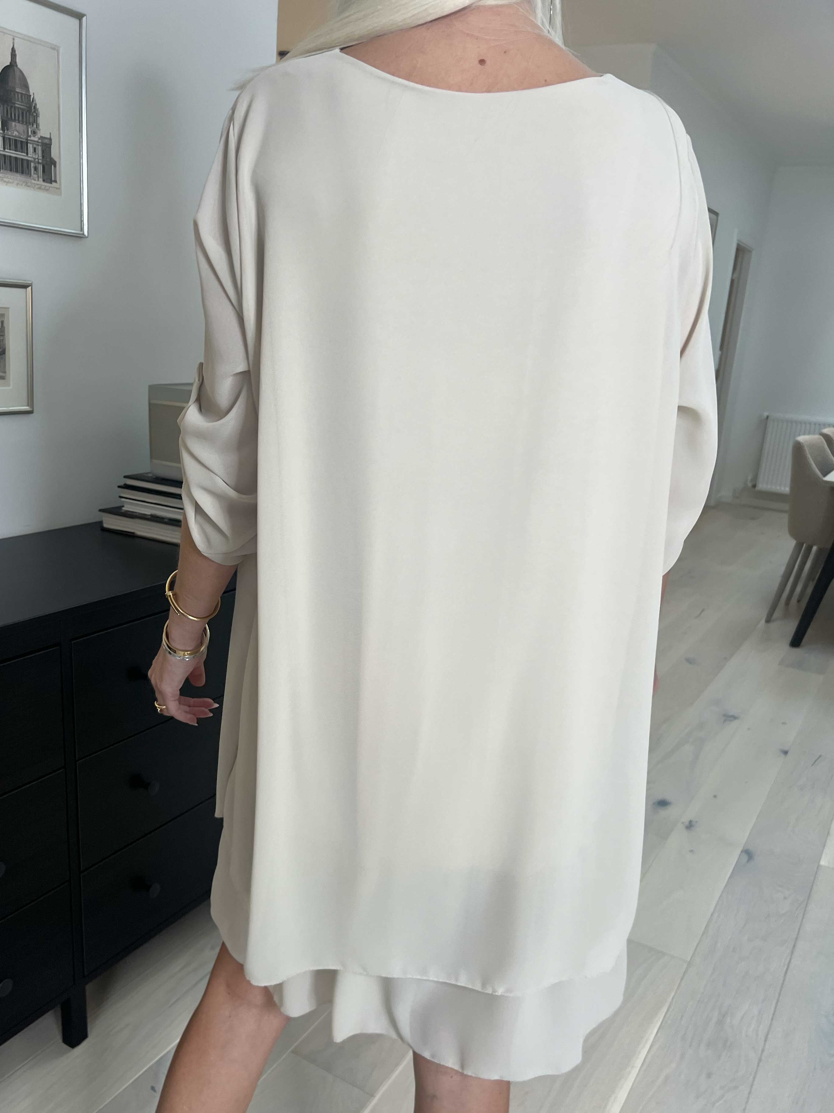 Jill - Chiffon tunikakjole med viskose underkjole